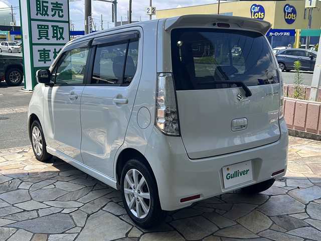 スズキ ワゴンＲ スティングレー X 静岡県 2014(平26)年 5.1万km パールホワイト 社外ナビ/・ワンセグTV/・CD/Bluetooth/ラジオ/主要装備/・プッシュスタート/・スマートキー/・オートライト/・HIDヘッドライト/・アイドリングストップ/・フォグランプ/・ドライブレコーダー/・ETC