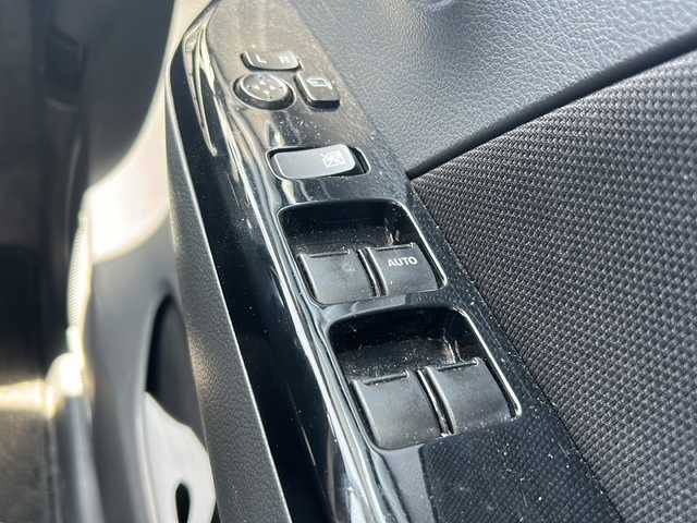 スズキ ワゴンＲ スティングレー X 静岡県 2014(平26)年 5.1万km パールホワイト 社外ナビ/・ワンセグTV/・CD/Bluetooth/ラジオ/主要装備/・プッシュスタート/・スマートキー/・オートライト/・HIDヘッドライト/・アイドリングストップ/・フォグランプ/・ドライブレコーダー/・ETC