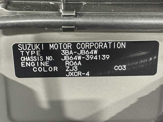 スズキ ジムニー XC 神奈川県 2025(令7)年 0.1万km未満 ブルーイッシュブラックパール3 届出済未使用車/４WD/スズキセーフティサポート/デュアルセンサーブレーキサポート/レーンキープアシスト/クルーズコントロール/アイドリングストップ/リアパーキングセンサー/前席シートヒーター/ヘッドライトウォッシャー/革巻きステアリング/ダウンヒルアシストコントロール/LEDオートライト/フォグランプ/背面タイヤ/フロアマット/ターボ車
