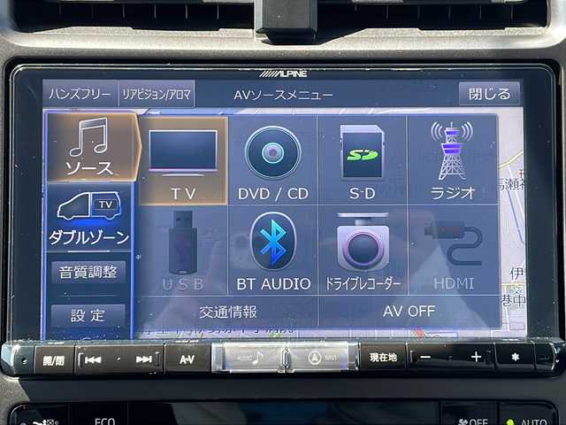 トヨタ プリウス ＰＨＶ S GRスポーツ 三重県 2019(令1)年 6.2万km ホワイトパールクリスタルシャイン ALPINE9型ナビ(AM/FM/CD/DVD/TV/BT)/フルセグTV/バックカメラ/ALPINE前方ドライブレコーダー/ビルトインETC/ハーフレザーシート/前席シートヒーター/革巻きステアリング/純正充電ケーブル付/レーダークルーズコントロール/レーンキープアシスト/衝突軽減ブレーキ/横滑り防止/オートハイビーム/スペアキー/純正フロアマット/LEDヘッドライト/電動格納ミラー/禁煙車