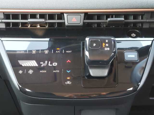 日産 サクラ X 東京都 2024(令6)年 0.4万km ブラック 全方位運転支援システム/・エマージェンシーブレーキ/・踏み間違い衝突防止アシスト/・車線逸脱防止支援/・アラウンドビューモニター/プッシュスタート/純正9インチディスプレイオーディオ/【FM/AM/BT/USB/HDMI】/・android auto/・apple　carplay/LEDヘッドライト/14インチ純正アルミホイール/純正フロアマット/スマートキー