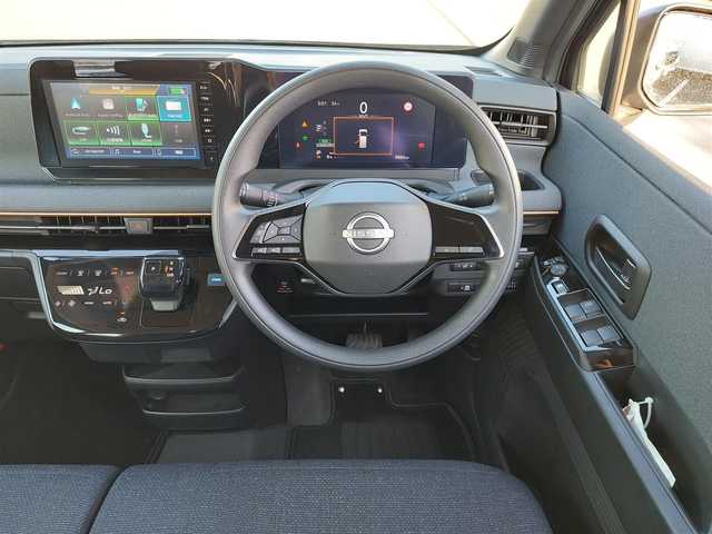 日産 サクラ X 東京都 2024(令6)年 0.4万km ブラック 全方位運転支援システム/・エマージェンシーブレーキ/・踏み間違い衝突防止アシスト/・車線逸脱防止支援/・アラウンドビューモニター/プッシュスタート/純正9インチディスプレイオーディオ/【FM/AM/BT/USB/HDMI】/・android auto/・apple　carplay/LEDヘッドライト/14インチ純正アルミホイール/純正フロアマット/スマートキー