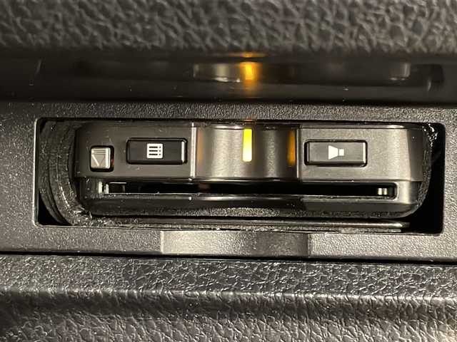 トヨタ ヴォクシー ZS 煌Ⅱ 道央・札幌 2019(令1)年 7.3万km ブラック 4WD/寒冷地仕様/Toyota Safety Sense/・PCS(プリクラッシュセーフティシステム)/・LDA(レーンディパーチャーアラート)/・オートマチックハイビーム/・先行車発進告知/Panasonicフローティングナビ/ (CD/DVD/BT)/フルセグTV/バックカメラ/ETC/ALPINEフリップダウンモニター/革巻きステアリング/ステアリングスイッチ/クルーズコントロール/両側パワースライドドア/プッシュスタート/スマートキー/スペアキー/社外エンジンスターター/純正16インチAW/オートライト/純正LEDヘッドライト/フォグランプ/ウインカーミラー/電動格納ミラー/純正ドアバイザー/純正フロアマット/横滑り防止装置/アイドリングストップ/取扱説明書/保証書