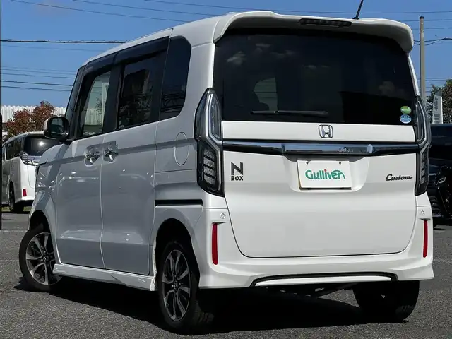 ホンダ Ｎ ＢＯＸ カスタム G L ホンダセンシング 道央・札幌 2019(令1)年 6.7万km プラチナホワイトパール ４WD/社外SDナビ/AM/FM/BT/SD/CD/フルセグ/ホンダセンシング/衝突被害軽減ブレーキ/横滑り防止装置/アダプティブクルーズコントロール/レーンキープアシスト/コーナーセンサー/バックカメラ/ビルトインETC/アイドリングストップ/ECOMODE/両側パワースライドドア/前席シートヒーター/ステアリングリモコン/プッシュスタート/スマートキー/LEDヘッドライト/オートライト/オートマチックハイビーム/フォグランプ/電動格納ミラー/ヒーテッドドアミラー/ウィンカーミラー/純正フロアマット/ドアバイザー/純正エンジンスターター