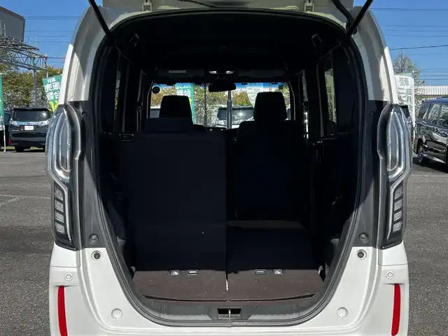ホンダ Ｎ ＢＯＸ カスタム G L ホンダセンシング 道央・札幌 2019(令1)年 6.7万km プラチナホワイトパール ４WD/社外SDナビ/AM/FM/BT/SD/CD/フルセグ/ホンダセンシング/衝突被害軽減ブレーキ/横滑り防止装置/アダプティブクルーズコントロール/レーンキープアシスト/コーナーセンサー/バックカメラ/ビルトインETC/アイドリングストップ/ECOMODE/両側パワースライドドア/前席シートヒーター/ステアリングリモコン/プッシュスタート/スマートキー/LEDヘッドライト/オートライト/オートマチックハイビーム/フォグランプ/電動格納ミラー/ヒーテッドドアミラー/ウィンカーミラー/純正フロアマット/ドアバイザー/純正エンジンスターター