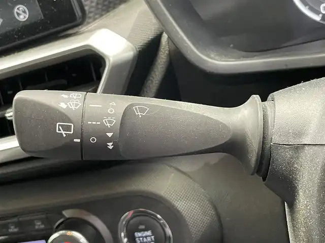 トヨタ ライズ Z 鹿児島県 2020(令2)年 3.5万km ブラックマイカメタリック/シャイニングホワイトパール ワンオーナー/禁煙車/純正9インチディスプレイオーディオ(フルセグTV)/バックカメラ/スマートアシスト/追従型クルーズコントロール/前後コーナーセンサー/LEDヘッドライト/前席シートヒーター/純正フロアマット/純正ドアバイザー/純正アルミホイール/ETC/前後ドライブレコーダー/オートライト/オートマチックハイビーム