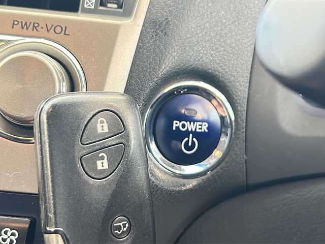 レクサス ＲＸ 450h 岐阜県 2013(平25)年 13.8万km ブラック サンルーフ/純正ナビ/バックカメラ/クルーズコントロール/ヘッドアップディスプレイ/パワーバックドア/イージークローザー(トランク)/フルセグテレビ/Bluetooth/CD/DVD/USB/AUX/バックカメラ/クルーズコントロール/ヘッドアップディスプレイ/パワーバックドア/イージークローザー(トランク)/LEDヘッドライト/ヘッドランプクリーナー/ETC/EVモード/アダプティブ・フロントライティング・システム/アンチブレーキシステム/横滑り防止装置/盗難防止システム/オートライト/プッシュスタート