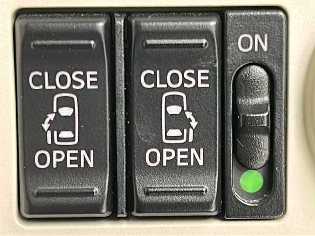 ダイハツ ムーヴ キャンバス G メイクアップ リミテッド　SAⅢ 宮城県 2022(令4)年 5.4万km パールホワイトⅢ/ナチュラルベージュマイカメタリック 2トーン 禁煙車/両側パワースライドドア/全方位カメラ/スマートアシスト/・衝突軽減ブレーキ/・車線逸脱警報システム/・オートハイビーム/社外7型ナビ/・CD・DVD・SD/ワンセグTV/ETC/LEDヘッドライト/LEDフォグライト/社外フロアマット/アイドリングストップ/横滑り防止装置/プッシュスタート/スマートキー