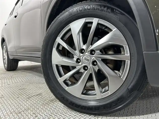 日産 エクストレイル 20Xtt エマージェンシーブレーキ 大阪府 2017(平29)年 5.4万km チタニウムカーキ 純正ナビ　全周囲カメラ　Bluetooth　DVD再生　フルセグTV /クルーズコントロール　衝突軽減ブレーキ　クリアランスソナー　電動リアゲート　ドライブレコーダー　シートヒーター　オートライト　LEDヘッドライト　スマートキー　プッシュスタート