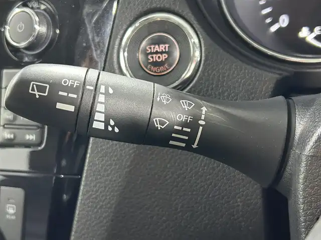 日産 エクストレイル 20Xtt エマージェンシーブレーキ 大阪府 2017(平29)年 5.4万km チタニウムカーキ 純正ナビ　全周囲カメラ　Bluetooth　DVD再生　フルセグTV /クルーズコントロール　衝突軽減ブレーキ　クリアランスソナー　電動リアゲート　ドライブレコーダー　シートヒーター　オートライト　LEDヘッドライト　スマートキー　プッシュスタート