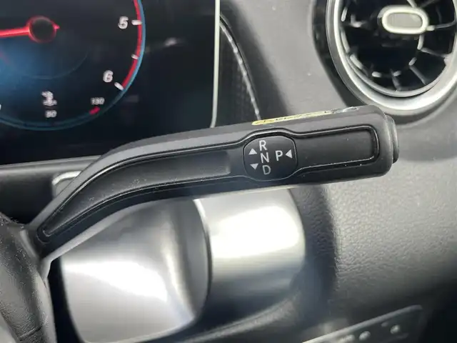 メルセデス・ベンツ ＧＬＢ２００ｄ 岐阜県 2020(令2)年 4.1万km マウンテングレー パノラミックスライディングルーフ/レーダーセーフティパッケージ/　アクティブブレーキアシスト/　アクティブブラインドスポットアシスト/　アクティブレーンキーピングアシスト/　アクティブステアリングアシスト/アダプティブブレーキ/リアクロストラフィックアラート/360°カメラシステム/メモリー機能付きパワーシート/シートヒーター/LEDハイパフォーマンスヘッドライト