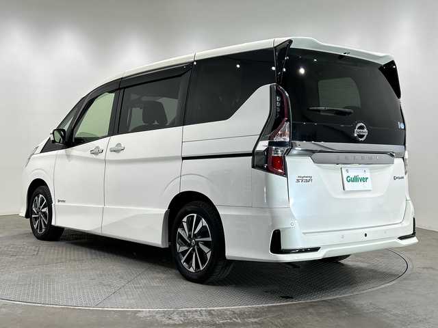 日産 セレナ e－パワー ハイウェイスター V 栃木県 2021(令3)年 3.6万km ブリリアントホワイトパール 純正ナビ/(CD/DVD/フルセグTV/Bluetooth/SD/HDMI)/アラウンドビューモニター/電動パーキングブレーキ/オートホールド/両側オートスライドドア/スマートルームミラー/ETC/禁煙車/オートライト/LEDヘッドライト/横滑り防止装置/フォグランプ/スマートキー/プッシュスタート/電動格納ミラー/純正アルミホイール/純正フロアマット