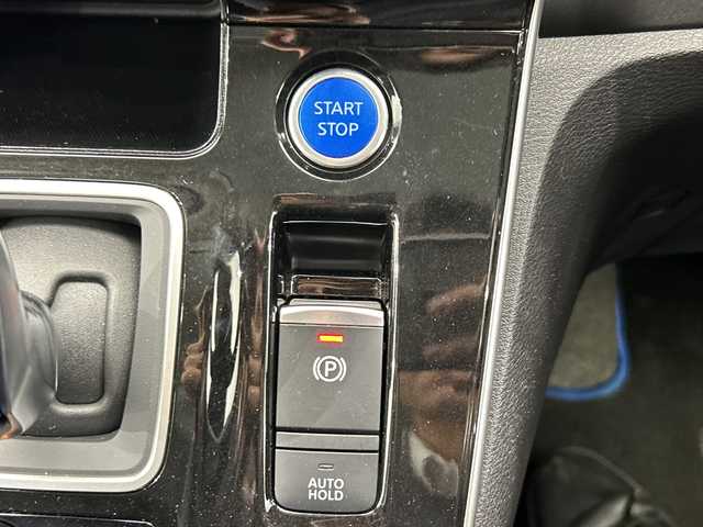 日産 セレナ e－パワー ハイウェイスター V 栃木県 2021(令3)年 3.6万km ブリリアントホワイトパール 純正ナビ/(CD/DVD/フルセグTV/Bluetooth/SD/HDMI)/アラウンドビューモニター/電動パーキングブレーキ/オートホールド/両側オートスライドドア/スマートルームミラー/ETC/禁煙車/オートライト/LEDヘッドライト/横滑り防止装置/フォグランプ/スマートキー/プッシュスタート/電動格納ミラー/純正アルミホイール/純正フロアマット