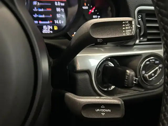 ポルシェ ９１１ カレラS 愛知県 2016(平28)年 3.1万km ジェットブラック スポーツクロノパッケージ/20インチカレラスポーツホイール（ブラック）/GTスポーツステアリング/PDLS/シートヒーター/電動格納ミラー/コーナーセンサー/Ａｐｐｌｅカープレイ/スポーツテールパイプ/HDDナビ/バックカメラ/ETC