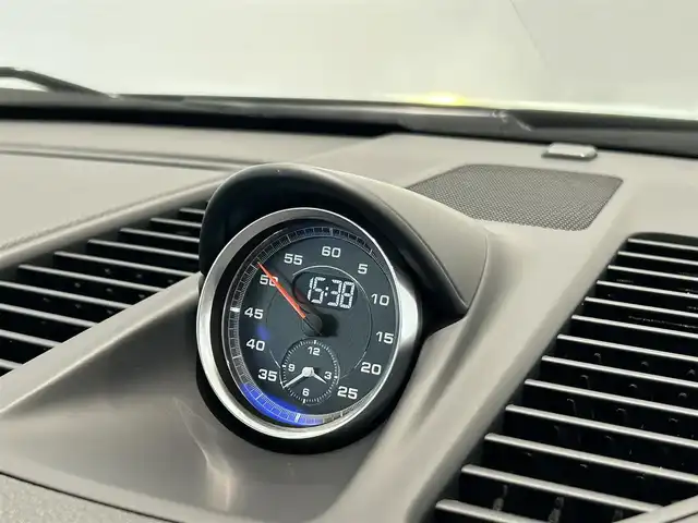 ポルシェ ９１１ カレラS 愛知県 2016(平28)年 3.1万km ジェットブラック スポーツクロノパッケージ/20インチカレラスポーツホイール（ブラック）/GTスポーツステアリング/PDLS/シートヒーター/電動格納ミラー/コーナーセンサー/Ａｐｐｌｅカープレイ/スポーツテールパイプ/HDDナビ/バックカメラ/ETC