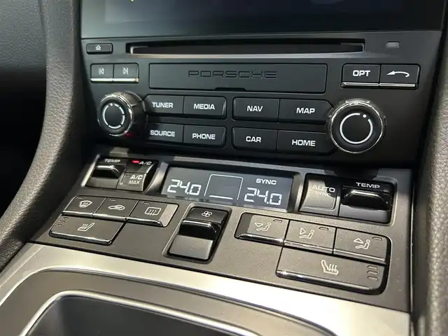 ポルシェ ９１１ カレラS 愛知県 2016(平28)年 3.1万km ジェットブラック スポーツクロノパッケージ/20インチカレラスポーツホイール（ブラック）/GTスポーツステアリング/PDLS/シートヒーター/電動格納ミラー/コーナーセンサー/Ａｐｐｌｅカープレイ/スポーツテールパイプ/HDDナビ/バックカメラ/ETC