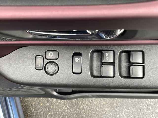 スズキ スペーシア カスタム HYBRID XS ターボ 青森県 2024(令6)年 0.1万km インディゴブルーメタリック/ブラック ・ワンオーナー/・4WD/・ターボ/・純正ナビ/・全方位カメラ/・Bluetooth/フルセグ/・衝突軽減ブレーキ/・レーンキープアシスト/・レーダークルーズコントロール/・シートヒーター/・ミラーヒーター/・ハンドルヒーター/・両側パワースライドドア/・ドラレコ付デジタルインナーミラー/・ビルトインETC/・社外フロアマット/・純正15AW/・純正LEDヘッドライト/・スペアキー有/・保証書・取説あり