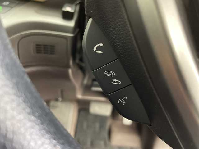 ホンダ フリード G ホンダセンシング 鹿児島県 2017(平29)年 4.9万km ブルーホライゾンM ホンダセンシング/純正ナビ/Bluetooth/CD/DVDプレイヤー/フルセグTV/バックカメラ/追従式クルーズコントロール/スマートキー/　（スペア１）/プッシュスタート/両側パワースライドドア/アイドリングストップ/レーンキープアシスト/新車保証書/取扱説明書