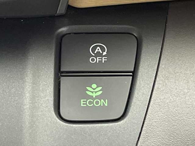 ホンダ フリード G ホンダセンシング 鹿児島県 2017(平29)年 4.9万km ブルーホライゾンM ホンダセンシング/純正ナビ/Bluetooth/CD/DVDプレイヤー/フルセグTV/バックカメラ/追従式クルーズコントロール/スマートキー/　（スペア１）/プッシュスタート/両側パワースライドドア/アイドリングストップ/レーンキープアシスト/新車保証書/取扱説明書