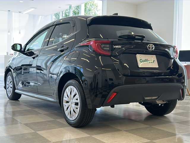 トヨタ ヤリス Z 岐阜県 2023(令5)年 1.6万km ブラック 純正8型ディスプレイオーディオ/全方位カメラ/Bluetooth/マップ/フルセグ視聴/前後ドライブレコーダー/プリクラッシュセーフティ/追従クルーズコントロール/LEDヘッドライト/オートライト/オートマチックハイビーム/コーナーセンサー/ブラインドスポットモニター/前席シートヒーター/ステアリングヒーター/ETC/プッシュスタート/スマートキー/スペアキー/取扱説明書・記録簿