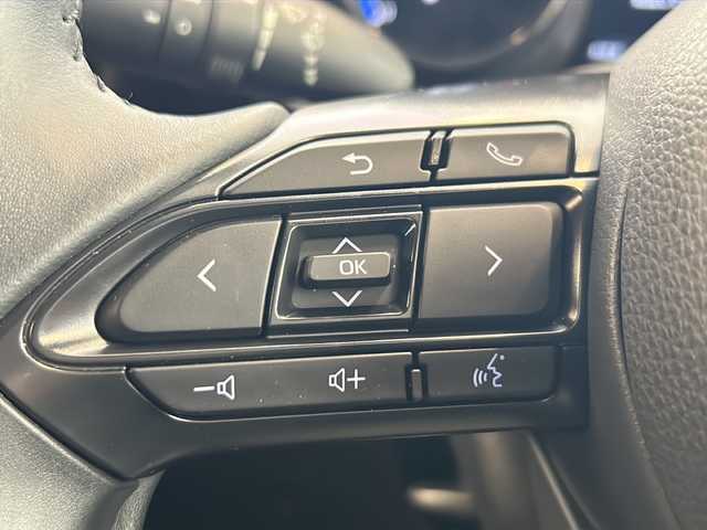 トヨタ ヤリス Z 岐阜県 2023(令5)年 1.6万km ブラック 純正8型ディスプレイオーディオ/全方位カメラ/Bluetooth/マップ/フルセグ視聴/前後ドライブレコーダー/プリクラッシュセーフティ/追従クルーズコントロール/LEDヘッドライト/オートライト/オートマチックハイビーム/コーナーセンサー/ブラインドスポットモニター/前席シートヒーター/ステアリングヒーター/ETC/プッシュスタート/スマートキー/スペアキー/取扱説明書・記録簿