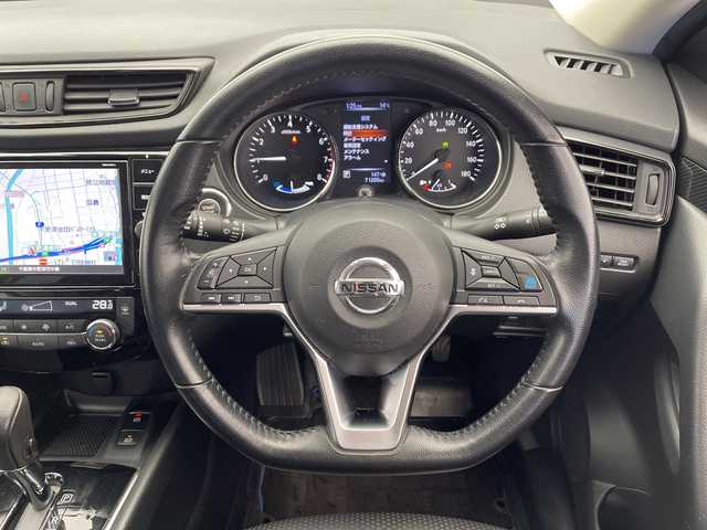 日産 エクストレイル ハイブリッド 20Xi 千葉県 2020(令2)年 7.2万km ブリリアントシルバー 純正9インチナビ/　CD/DVD/Bluetooth/フルセグTV/プロパイロット/レーダークルーズコントロール/レーンキープアシスト/衝突軽減ブレーキ/クリアランスソナー/アラウンドビューモニター/ブラインドスポットモニター/電動パーキング/オートホールド/シートヒーター/ハーフレザーシート/デジタルインナーミラー/パワーバックドア/ETC/前方ドラレコ/ヒーテッドミラー/LEDライト/フォグランプ/フロアマット/ドアバイザー