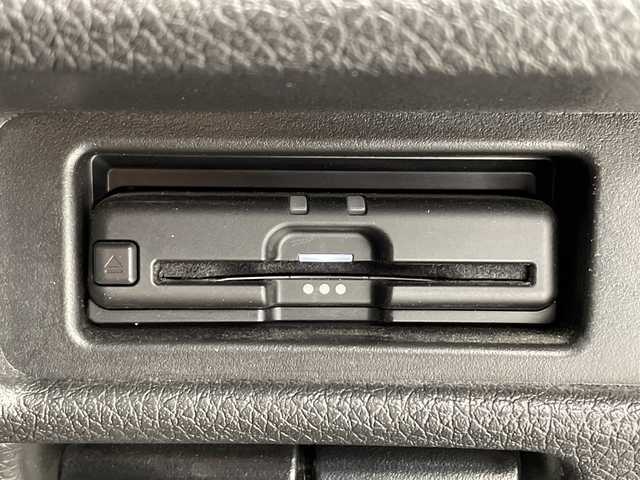 日産 エクストレイル ハイブリッド 20Xi 千葉県 2020(令2)年 7.2万km ブリリアントシルバー 純正9インチナビ/　CD/DVD/Bluetooth/フルセグTV/プロパイロット/レーダークルーズコントロール/レーンキープアシスト/衝突軽減ブレーキ/クリアランスソナー/アラウンドビューモニター/ブラインドスポットモニター/電動パーキング/オートホールド/シートヒーター/ハーフレザーシート/デジタルインナーミラー/パワーバックドア/ETC/前方ドラレコ/ヒーテッドミラー/LEDライト/フォグランプ/フロアマット/ドアバイザー