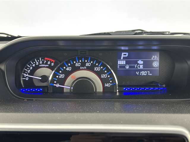 スズキ ワゴンＲ スティングレー HYBRID X リミテッド 愛知県 2019(令1)年 4.2万km スチールシルバーM 8インチナビ/（CD/DVD/Bluetooth/フルセグTV）/全方位カメラ/衝突軽減ブレーキ/レーンキープアシスト/オートマチックハイビーム/ヘッドアップディスプレイ/ETC/シートヒーター/LEDヘッドライト/純正フロアマット/アイドリングストップ/シートカバー/社外15インチアルミホイール