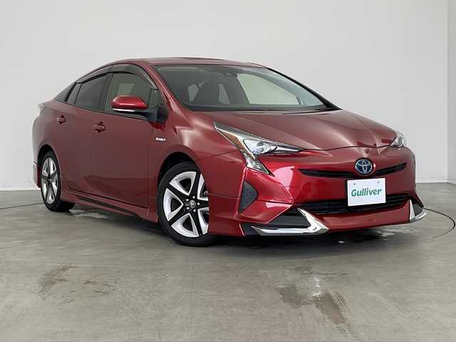 トヨタ プリウス S ツーリングセレクション 新潟県 2016(平28)年 2.9万km エモーショナルレッド 純正SDナビ（型式：NSCP-W64）/・AM/FM/CD/Bluetooth/ワンセグ/トヨタセーフティセンス/衝突被害軽減システム/バックモニター/ETC/純正フロアマット/前席シートヒーター/純正LEDヘッドライト/オートライト/オートマチックハイビーム/ABS/横滑り防止機能/盗難防止装置