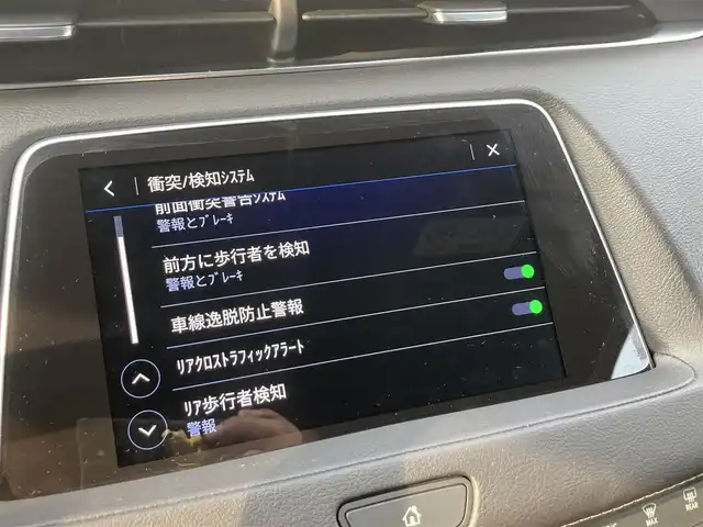 キャデラック ＸＴ４ プレミアム 熊本県 2022(令4)年 1.7万km 紺 ・スマートキー/・プッシュスタート/・前面衝突警告ブレーキ/・前後歩行者検知/・レーンキープアシスト/・リアクロストラフィックアラート/・オートハイビーム/・クルーズコントロール(追従式)/・黒革シート/・前席パワーシート/・全席シートヒーター /・ハンドルヒーター /・純正ディスプレイオーディオ/　【Bluetooth・USB・AppleCarPlay・AndroidAuto】/・BOSEサウンドシステム/・全方位カメラ/・ETC/・パワーバックドア/・LEDヘッドランプ/・純正マット