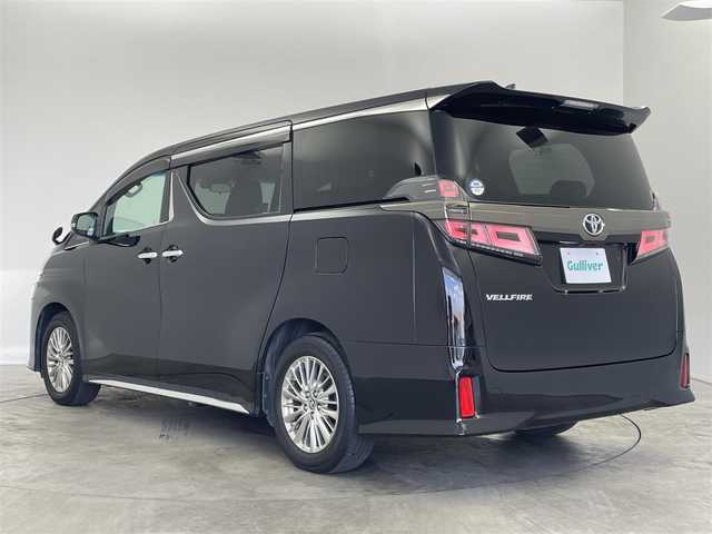 トヨタ ヴェルファイア Z ゴールデンアイズ 埼玉県 2020(令2)年 1.5万km バーニングブラッククリスタルシャインガラスフレーク 純正９インチナビ　フリップダウンモニター　バックカメラ　ビルトインＥＴＣ２．０　三眼ＬＥＤ　セーフティセンス　レーダークルーズコントロール　純正アルミホイール　オートライト　ハーフレザー　地デジＴＶ