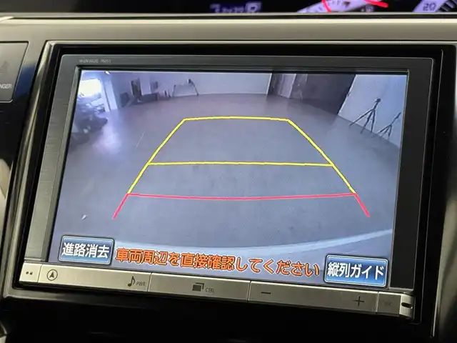トヨタ エスティマ アエラス 福岡県 2012(平24)年 5.4万km ホワイトパールクリスタルシャイン 後席モニター　/純正８インチナビ（フルセグＴＶ）　/バックカメラ　/両側電動スライドドア　/オットマン　/ＭＴモード付きＡＴ　/オートライト　/盗難防止装置　/ＥＴＣ　/純正１８インチアルミホイール　/ウォークスルー