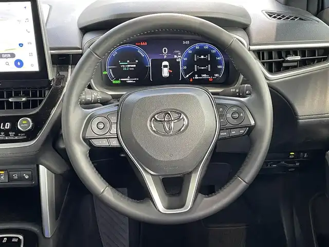 トヨタ カローラ クロス ハイブリッド Z 岡山県 2025(令7)年 1.6万km マッシブグレー 登録時走行距離15904km/Toyota Safety sense/・プリクラッシュセーフティ/・レーンディパーチャーアラート/・レーダークルーズコントロール/・レーントレーシングアシスト/純正HDDナビ/(AM/FM/TV/BT/AppleCarplay)/全方位カメラ/電動リアゲート/ビルトインETC/パワーシート/シートヒーター/オートマチックハイビーム/ルーフレール/プッシュスタート/スマートキー/スペアキー/純正１８インチアルミホイール