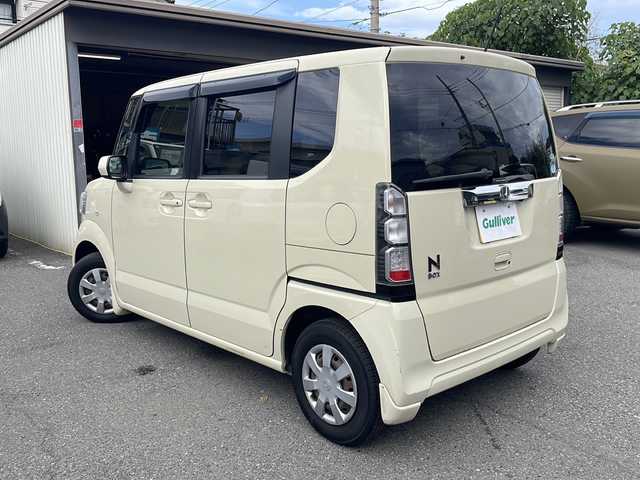 ホンダ Ｎ ＢＯＸ G Lパッケージ 埼玉県 2012(平24)年 5.1万km ヒダマリアイボリーパール 純正メモリーナビゲーション(VXM-128V)/AM/FM/CD/DVD/SD/ワンセグテレビ/バックカメラ/ETC/左側パワスライドドア/革調シートカバー/ドアバイザー/ＡＢＳ/横滑り防止装置/スペアキー１ヶ/保証書/取扱説明書