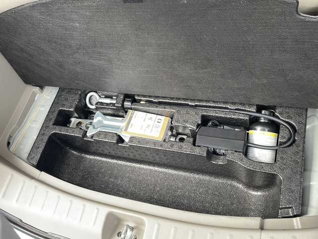 ホンダ Ｎ ＢＯＸ G Lパッケージ 埼玉県 2012(平24)年 5.1万km ヒダマリアイボリーパール 純正メモリーナビゲーション(VXM-128V)/AM/FM/CD/DVD/SD/ワンセグテレビ/バックカメラ/ETC/左側パワスライドドア/革調シートカバー/ドアバイザー/ＡＢＳ/横滑り防止装置/スペアキー１ヶ/保証書/取扱説明書