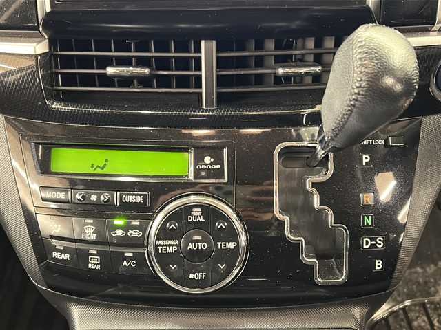 トヨタ エスティマ ハイブリッド アエラス 道央・札幌 2013(平25)年 7.1万km ホワイトパールクリスタルシャイン /ワンオーナー//４WD//純正メモリナビ//バックカメラ//クルーズコントロール//ETC//HIDヘッドライト//ウインカーミラー//純正ドライブレコーダー（前方録画）//スマートキー×２//両側パワースライドドア//運転席パワーシート//コーナーセンサー