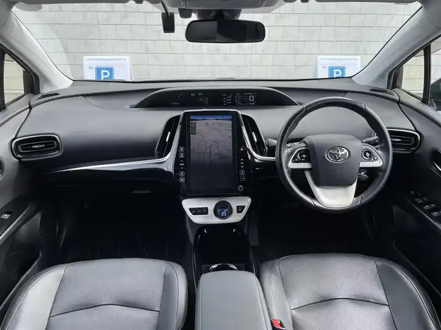 トヨタ プリウス ＰＨＶ A レザーパッケージ 愛知県 2017(平29)年 7.3万km グレーメタリック RACING GEAR ダウンサス(純正スプリングあり)/純正SDメモリーナビ/バックカメラ/フルセグTV/ETC2.0/Bluetooth/USB/AUX接続/レーダークルーズコントロール/パーキングアシスト/パワーシート(D)/本革シート/シートヒーター(D/N)/ステアリングヒーター/純正フロアマット/純正15インチアルミホイール(ホイールキャップあり)/LEDヘッドライト/オートマチックハイビーム/コーナーセンサー/横滑り防止装置/衝突軽減ブレーキ/レーンキープアシスト/ブラインドスポットモニター