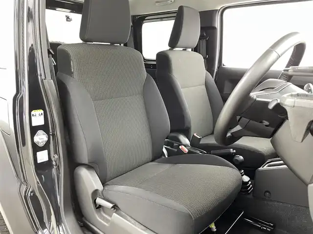 スズキ ジムニー シエラ JC 福井県 2024(令6)年 0.8万km ブルーイッシュブラックパール3 ＫＥＮＷＯＯＤ製８型ナビ/純正１５インチアルミホイール/社外ＥＴＣ/純正ＬＥＤヘッドライト/純正フロントフォグライト/シートヒーター/クルーズコントロール/ダウンヒルアシスト/センターデフロック
