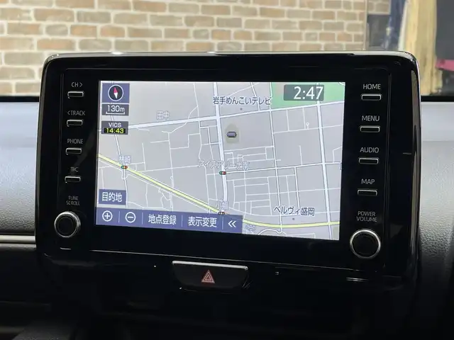 トヨタ ヤリス ハイブリッド G 岩手県 2023(令5)年 1.8万km ブラック/アバンギャルドブロンズメタリック ４WD/寒冷地仕様/ウインドシールドデアイサー/PTCヒーター/リヤヒーターダクト/トヨタセーフティセンス/プリクラッシュセーフティ/レーダークルーズコントロール/レーントレーシングアシスト/ロードサインアシスト/オートマチックハイビーム/先行車発進告知機能/横滑り防止装置/純正ディスプレイオーディオ/ナビキット/AppleCarPlay・AndroidAuto/バックカメラ/ETC/ステアリングスイッチ/ヘッドライトレベライザー/フォグランプ/純正１５インチアルミホイール