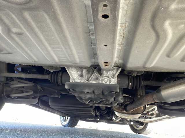 トヨタ ノア Si 岩手県 2015(平27)年 10万km ボルドーマイカメタリック 寒冷地仕様 モデリスタエアロ 純正8型ナビ バックC フルセグ Bluetooth 両側電動スライドドア ドラレコ ステアスイッチ ビルドインETC オートLEDライト フォグランプ 純正16AW  スマートキー