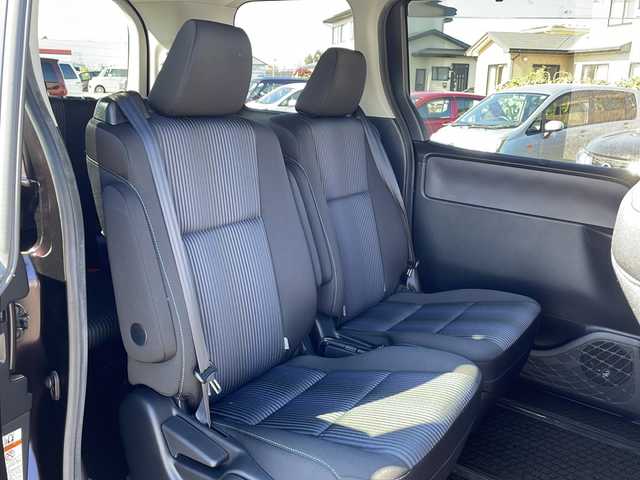 トヨタ ノア Si 岩手県 2015(平27)年 10万km ボルドーマイカメタリック 寒冷地仕様 モデリスタエアロ 純正8型ナビ バックC フルセグ Bluetooth 両側電動スライドドア ドラレコ ステアスイッチ ビルドインETC オートLEDライト フォグランプ 純正16AW  スマートキー