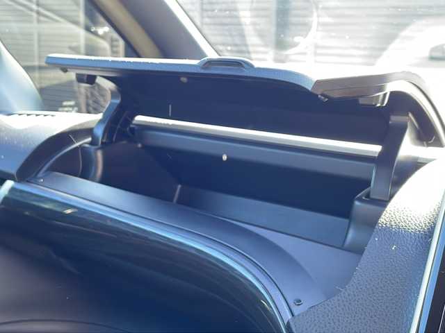 トヨタ ノア Si 岩手県 2015(平27)年 10万km ボルドーマイカメタリック 寒冷地仕様 モデリスタエアロ 純正8型ナビ バックC フルセグ Bluetooth 両側電動スライドドア ドラレコ ステアスイッチ ビルドインETC オートLEDライト フォグランプ 純正16AW  スマートキー