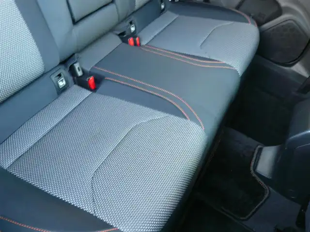 スバル ＸＶ ハイブリッド 2．0e－S アイサイト 静岡県 2020(令2)年 2.6万km ホライゾンブルーP 禁煙車/アイサイトコアテクノロジー/ブラインドスポット/Si-Drive/X-MODE/レーダークルーズコントロール/ルーフレール/オレンジステッチハーフレザー/ルーフレール/ドアバイザー/フロアマット/パドルシフト/スマートキー/新車保証書/取扱説明書