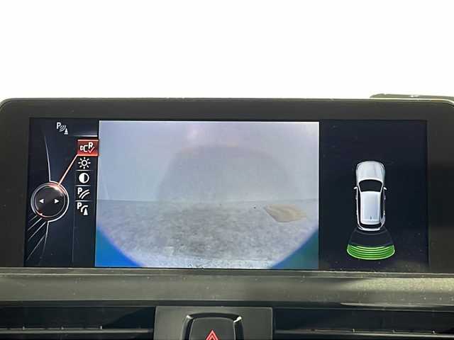 ＢＭＷ １１６ｉ Mスポーツ 沖縄県 2014(平26)年 4.3万km エストリル・ブルー 禁煙車/純正ナビ/・CD／DVD／Bluetooth/バックカメラ/コーナーセンサー/クルーズコントロール/ターボ/ETC/アイドリングストップ/プッシュスタート/純正18インチアルミ/取扱説明書/保証書