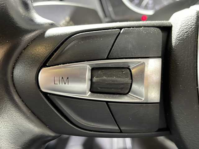 ＢＭＷ １１６ｉ Mスポーツ 沖縄県 2014(平26)年 4.3万km エストリル・ブルー 禁煙車/純正ナビ/・CD／DVD／Bluetooth/バックカメラ/コーナーセンサー/クルーズコントロール/ターボ/ETC/アイドリングストップ/プッシュスタート/純正18インチアルミ/取扱説明書/保証書