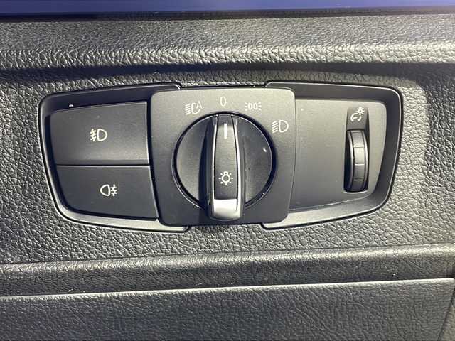 ＢＭＷ １１６ｉ Mスポーツ 沖縄県 2014(平26)年 4.3万km エストリル・ブルー 禁煙車/純正ナビ/・CD／DVD／Bluetooth/バックカメラ/コーナーセンサー/クルーズコントロール/ターボ/ETC/アイドリングストップ/プッシュスタート/純正18インチアルミ/取扱説明書/保証書