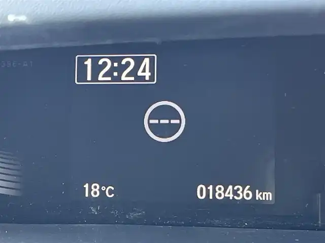 ホンダ ステップワゴン 東京都 2022(令4)年 1.9万km プラチナホワイトパール 純正ナビ　/フルセグ　/ＣＤ　/ＤＶＤ　/Ｂｌｕｅｔｏｏｔｈ　/バックカメラ　/ドラレコ　/両側電動スライドドア　/追従型クルコン　　/シートヒーター　/ドアバイザー　/ＥＴＣ２．０　/純正フロアマット　/衝突被害軽減システム/横滑り防止装置/レーンアシスト