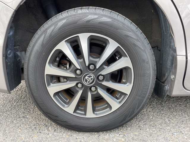 トヨタ エスクァイア ハイブリッド Gi プレミアムパッケージ 神奈川県 2018(平30)年 6.8万km アバンギャルドブロンズメタリック 純正ナビ/AM/FM/DVD/CD/Bluetooth接続/HDMI接続/USB接続/フルセグTV/純正フリップダウンモニター/クルーズコントロール/両側パワースライドドア/前席シートヒーター/ビルトインETC/前方ドライブレコーダー/フロント＋バックカメラ/トヨタセーフティーセンス/LEDライト/オートライト