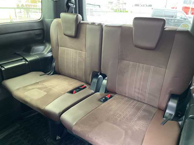 トヨタ エスクァイア ハイブリッド Gi プレミアムパッケージ 神奈川県 2018(平30)年 6.8万km アバンギャルドブロンズメタリック 純正ナビ/AM/FM/DVD/CD/Bluetooth接続/HDMI接続/USB接続/フルセグTV/純正フリップダウンモニター/クルーズコントロール/両側パワースライドドア/前席シートヒーター/ビルトインETC/前方ドライブレコーダー/フロント＋バックカメラ/トヨタセーフティーセンス/LEDライト/オートライト