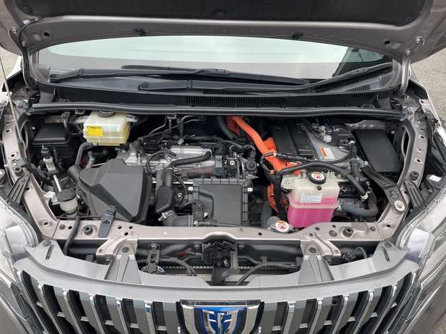 トヨタ エスクァイア ハイブリッド Gi プレミアムパッケージ 神奈川県 2018(平30)年 6.8万km アバンギャルドブロンズメタリック 純正ナビ/AM/FM/DVD/CD/Bluetooth接続/HDMI接続/USB接続/フルセグTV/純正フリップダウンモニター/クルーズコントロール/両側パワースライドドア/前席シートヒーター/ビルトインETC/前方ドライブレコーダー/フロント＋バックカメラ/トヨタセーフティーセンス/LEDライト/オートライト